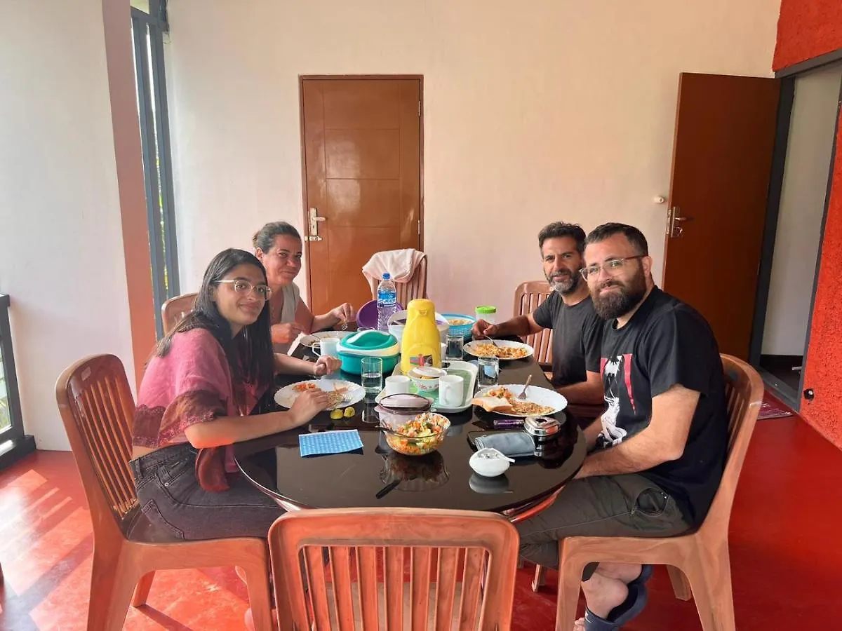 Riverbench Homestay Munnar, Anaviratty